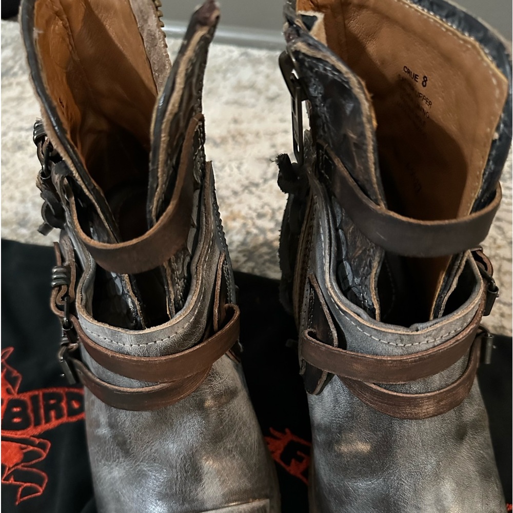 Freebird 100% Leather boots